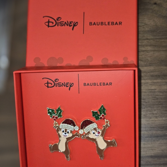 NWT Disney BAUBLEBAR Chip & Dale Holiday Earrings - Picture 2 of 4
